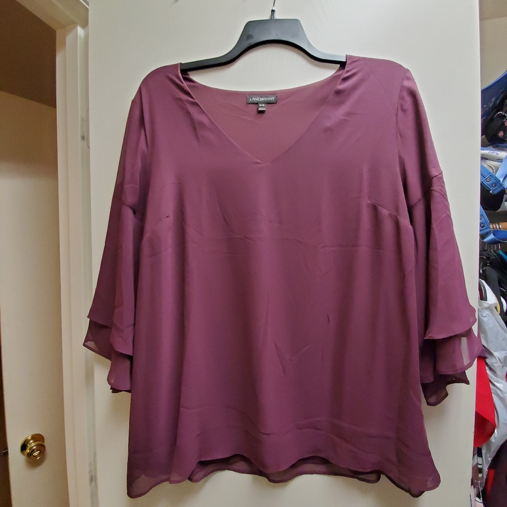 Flutter sleeve top